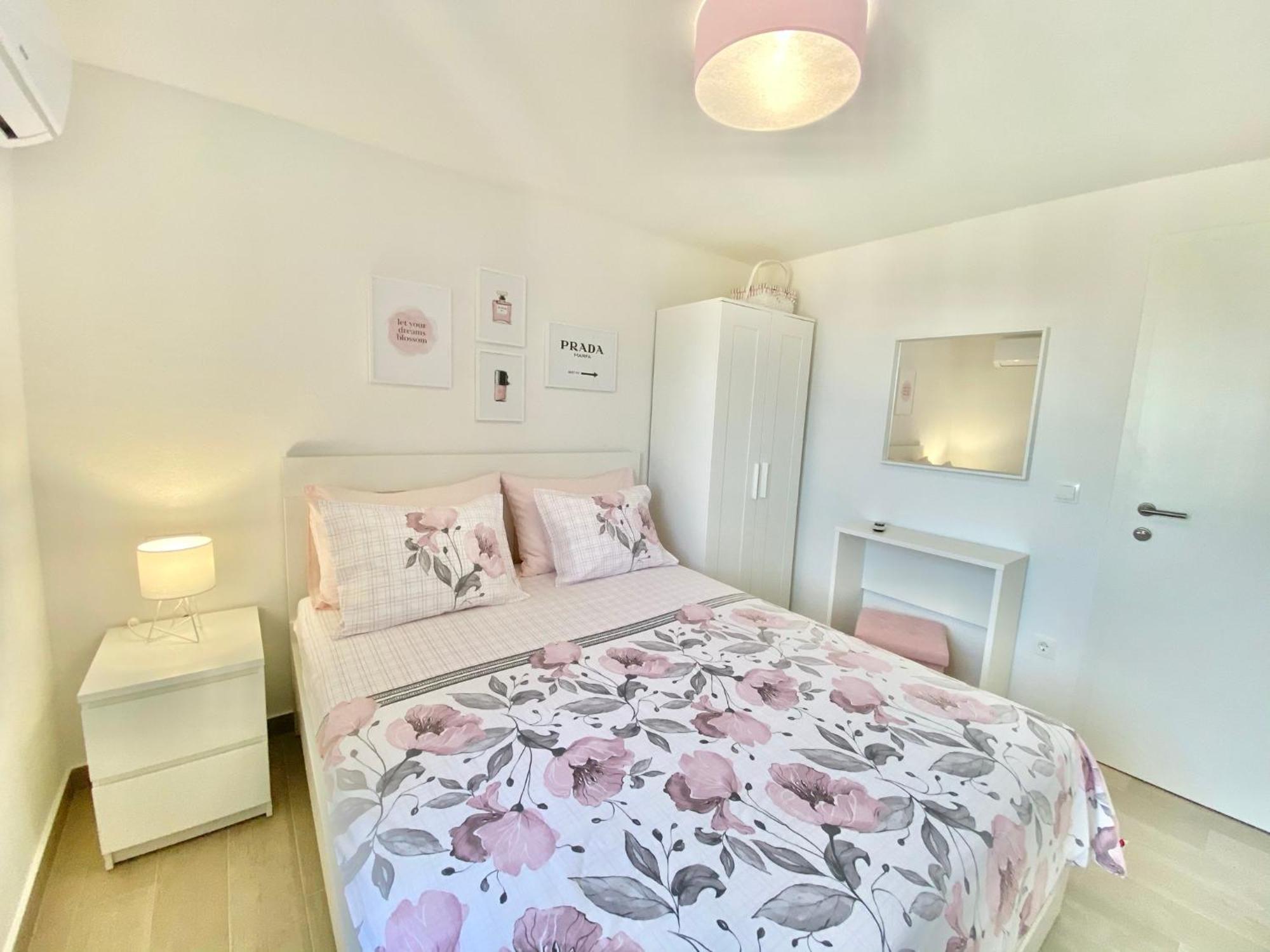 Apartmani Ksenija Tučepi Extérieur photo