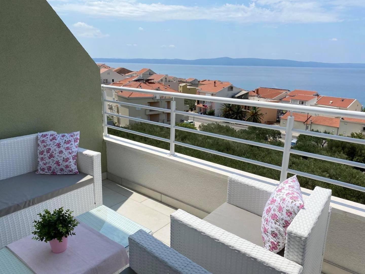 Apartmani Ksenija Tučepi Extérieur photo