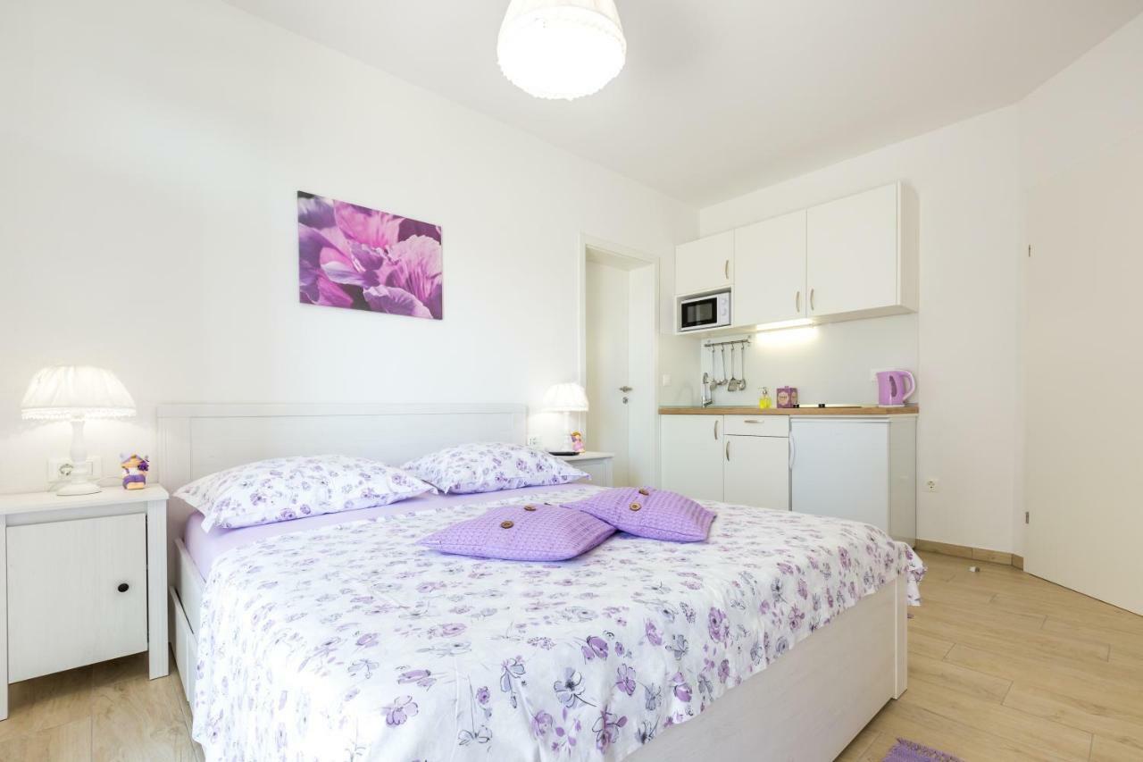 Apartmani Ksenija Tučepi Extérieur photo