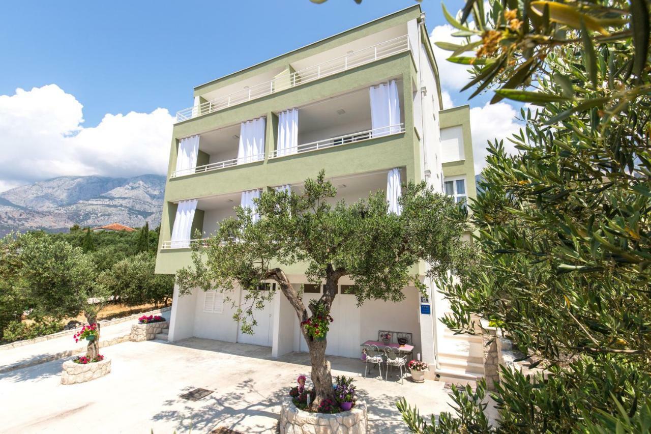 Apartmani Ksenija Tučepi Extérieur photo